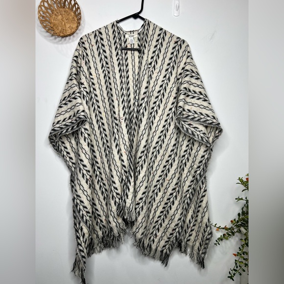 Mudd Sweaters - Oversize Boho Print Sweater Shrug
